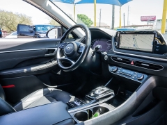 Used 2021  Hyundai Sonata Limited 1&period;6T at A Motors Sales & Finance near San Antonio&comma; TX