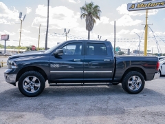 Used 2017  Ram 1500 2WD Crew Cab Lone Star at A Motors Sales & Finance near San Antonio&comma; TX
