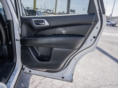Used 2018  Nissan Pathfinder 4d SUV FWD Platinum at A Motors Sales & Finance near San Antonio&comma; TX