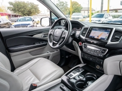 Used 2016  Honda Pilot 4d SUV FWD Touring at A Motors Sales & Finance near San Antonio&comma; TX
