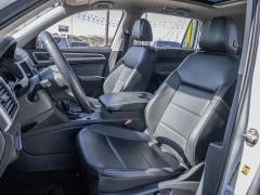 Used 2021  Volkswagen Atlas 3&period;6L V6 SE w&sol;Technology R-Line FWD at A Motors Sales & Finance near San Antonio&comma; TX