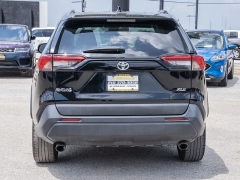 Used 2021  Toyota RAV4 XLE Premium FWD at A Motors Sales & Finance near San Antonio&comma; TX