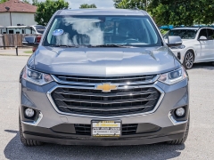 Used 2020  Chevrolet Traverse 4d SUV FWD LT Cloth w&sol;1LT at A Motors Sales & Finance near San Antonio&comma; TX