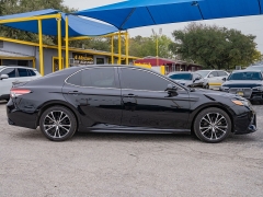 Used 2020  Toyota Camry 4d Sedan SE at A Motors Sales & Finance near San Antonio, TX