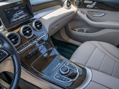 Used 2017  Mercedes-Benz GLC-Class 4d SUV GLC300 at A Motors Sales & Finance near San Antonio&comma; TX