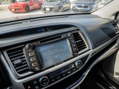 Used 2017 Toyota Highlander 4d SUV AWD Limited at A Motors Sales & Finance near San Antonio, TX