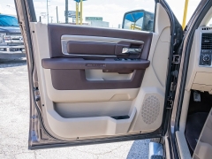 Used 2018  Ram 1500 2WD Crew Cab SLT at A Motors Sales & Finance near San Antonio&comma; TX