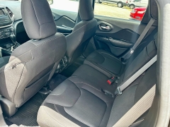 Used 2016 Jeep Cherokee 4d SUV FWD Latitude V6 at A Motors Sales & Finance near San Antonio, TX