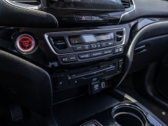 Used 2019  Honda Pilot 4d SUV FWD Touring 8-Passenger at A Motors Sales & Finance near San Antonio&comma; TX
