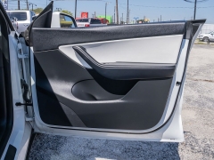 Used 2021  Tesla Model Y Long Range AWD at A Motors Sales & Finance near San Antonio&comma; TX