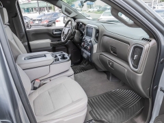 Used 2020  Chevrolet Silverado 1500 2WD Crew Cab LT at A Motors Sales & Finance near San Antonio&comma; TX