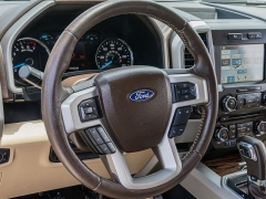 Used 2018  Ford F-150 2WD SuperCrew Lariat 5 1&sol;2 at A Motors Sales & Finance near San Antonio&comma; TX