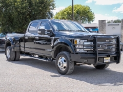 Used 2018  Ford Super Duty F-350 4WD Crew Cab Lariat DRW Longbed at A Motors Sales & Finance near San Antonio&comma; TX