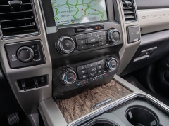 Used 2019  Ford Super Duty F-250 4WD Crew Cab Lariat at A Motors Sales & Finance near San Antonio&comma; TX