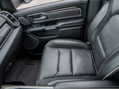 Used 2019  Ram 1500 2WD Crew Cab Laramie at A Motors Sales & Finance near San Antonio&comma; TX