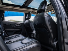 Used 2016  Jeep Cherokee 4d SUV 4WD Limited V6 at A Motors Sales & Finance near San Antonio&comma; TX