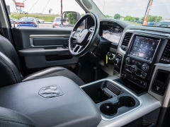 Used 2018  Ram 1500 2WD Crew Cab Lone Star Silver at A Motors Sales & Finance near San Antonio&comma; TX