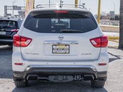 Used 2018  Nissan Pathfinder 4d SUV FWD Platinum at A Motors Sales & Finance near San Antonio&comma; TX