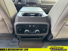 Used 2019 Ford Expedition Max 4d SUV 4WD XLT at A Motors Sales & Finance near San Antonio, TX