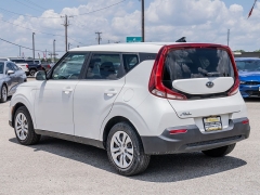 Used 2020  Kia Soul 4d Hatchback LX Auto at A Motors Sales & Finance near San Antonio&comma; TX