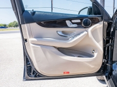 Used 2017  Mercedes-Benz GLC-Class 4d SUV GLC300 at A Motors Sales & Finance near San Antonio&comma; TX