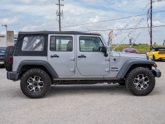 Used 2018  Jeep Wrangler JK Unlimited 4d SUV 4WD Sport S at A Motors Sales & Finance near San Antonio&comma; TX