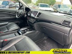 Used 2017 Honda Pilot 4d SUV AWD Touring at A Motors Sales & Finance near San Antonio, TX