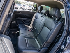 Used 2021  Volkswagen Atlas 3&period;6L V6 SE w&sol;Technology 4MOTION at A Motors Sales & Finance near San Antonio&comma; TX