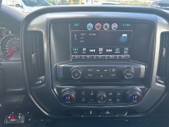 Used 2018 Chevrolet Silverado 1500 2WD Crew Cab LT at A Motors Sales & Finance near San Antonio, TX