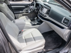 Used 2015  Toyota Highlander 4d SUV FWD XLE at A Motors Sales & Finance near San Antonio&comma; TX