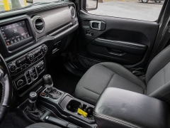 Used 2020  Jeep Wrangler Unlimited 4d SUV 4WD Sahara at A Motors Sales & Finance near San Antonio&comma; TX