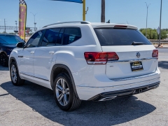 Used 2019 Volkswagen Atlas 4d SUV 3.6L SEL R-Line at A Motors Sales & Finance near San Antonio, TX