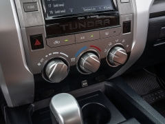 Used 2018  Toyota Tundra 2WD CrewMax SR5 5&period;7L at A Motors Sales & Finance near San Antonio&comma; TX