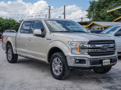 Used 2018  Ford F-150 2WD SuperCrew Lariat 5 1&sol;2 at A Motors Sales & Finance near San Antonio&comma; TX
