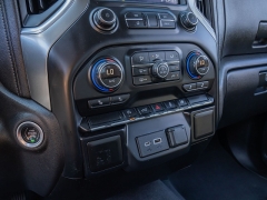 Used 2019 Chevrolet Silverado 1500 2WD Crew Cab LT at A Motors Sales & Finance near San Antonio, TX