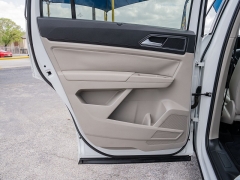 Used 2019  Volkswagen Atlas 4d SUV 3&period;6L SE Technology R-Line 4motion at A Motors Sales & Finance near San Antonio&comma; TX