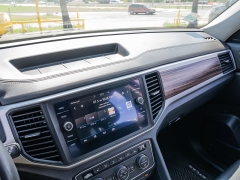 Used 2021  Volkswagen Atlas 3&period;6L V6 SE w&sol;Technology 4MOTION at A Motors Sales & Finance near San Antonio&comma; TX