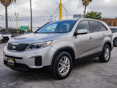 Used 2015  Kia Sorento 4d SUV FWD LX at A Motors Sales & Finance near San Antonio, TX