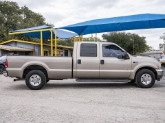 Used 2004  Ford Super Duty F-250 2WD Crew Cab XL at A Motors Sales & Finance near San Antonio, TX