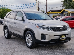 Used 2015  Kia Sorento 4d SUV FWD LX at A Motors Sales & Finance near San Antonio, TX