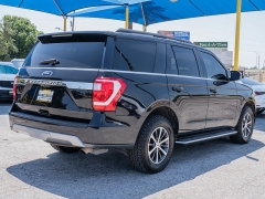 Used 2020  Ford Expedition 4d SUV 2WD XLT at A Motors Sales & Finance near San Antonio&comma; TX