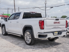 Used 2020  GMC Sierra 1500 4WD Crew Cab Denali at A Motors Sales & Finance near San Antonio&comma; TX