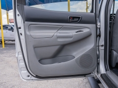 Used 2013  Toyota Tacoma 2WD Double Cab PreRunner V6 Short Bed at A Motors Sales & Finance near San Antonio&comma; TX