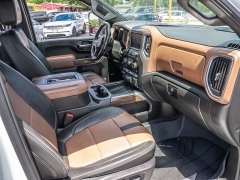 Used 2022  Chevrolet Silverado 2500HD 4WD Crew Cab 159" High Country Dsl at A Motors Sales & Finance near San Antonio&comma; TX