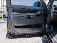 Used 2020  Ford Expedition 4d SUV 2WD XLT at A Motors Sales & Finance near San Antonio&comma; TX
