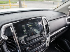 Used 2020  Nissan Titan 4x2 King Cab SV at A Motors Sales & Finance near San Antonio&comma; TX