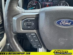 Used 2019 Ford Expedition Max 4d SUV 4WD XLT at A Motors Sales & Finance near San Antonio, TX