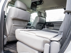 Used 2017  Toyota Sequoia 4d SUV RWD SR5 at A Motors Sales & Finance near San Antonio&comma; TX