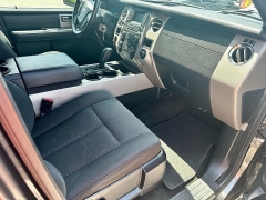 Used 2017 Ford Expedition 4d SUV 2WD XLT at A Motors Sales & Finance near San Antonio, TX