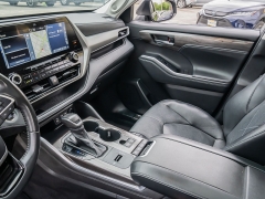 Used 2022  Toyota Highlander Platinum FWD at A Motors Sales & Finance near San Antonio&comma; TX